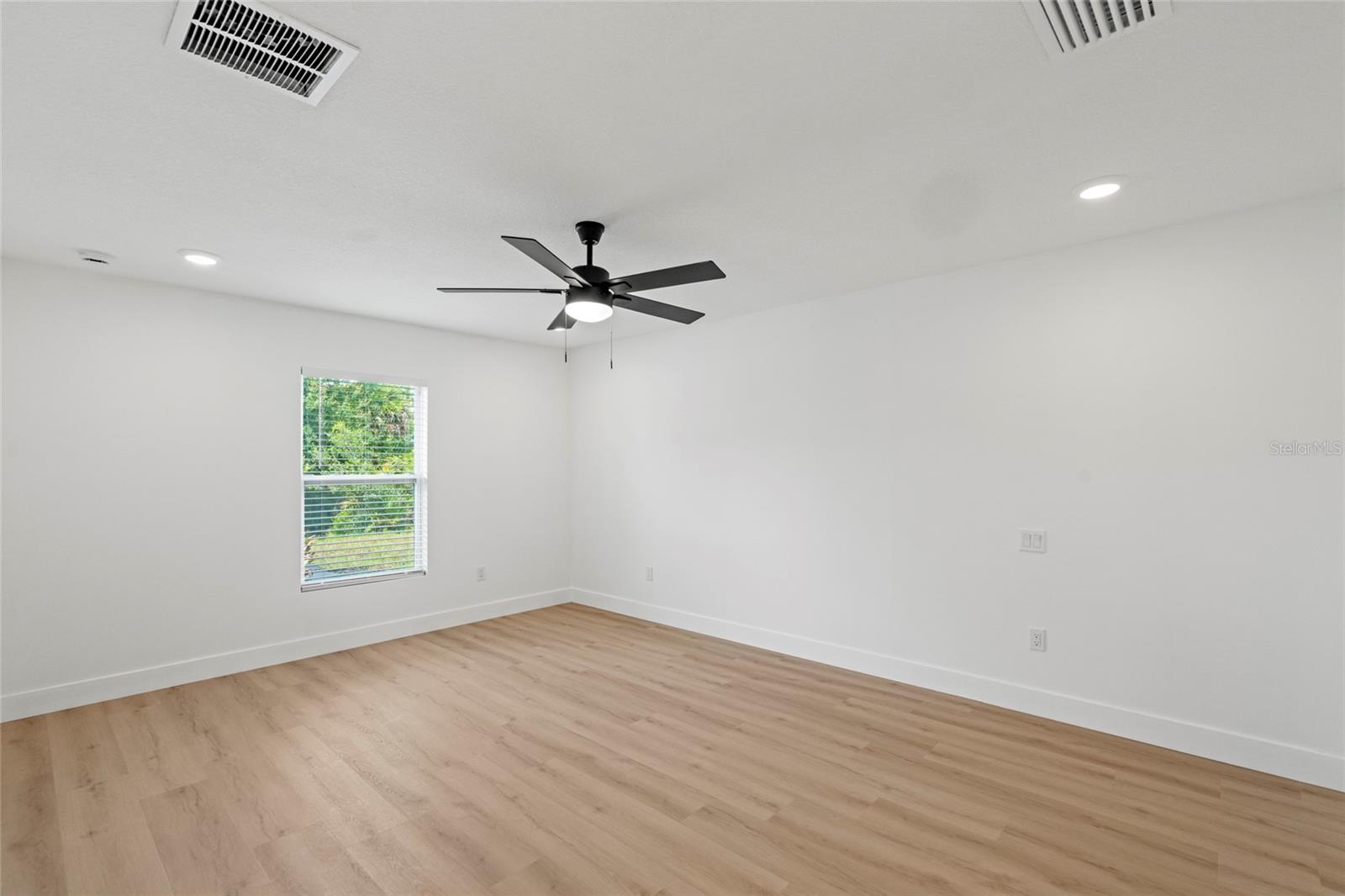 Image 31 of 54 For 18767 240th Street