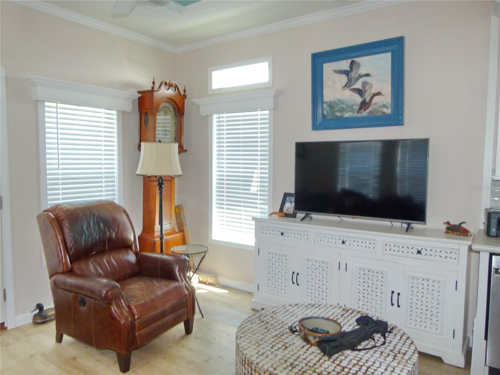 Image 14 of 27 For 649 34th Cove 392