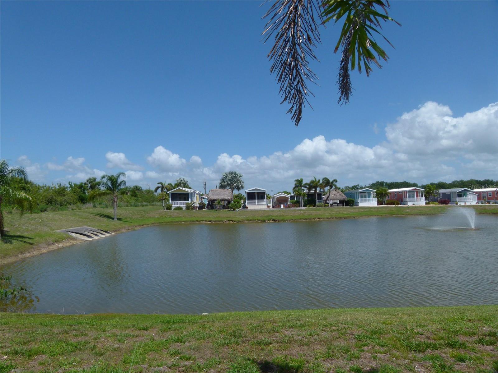Image 22 of 27 For 649 34th Cove 392