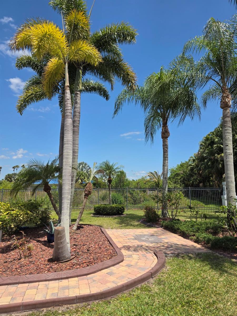 Image 6 of 17 For 502 42nd Cove 1