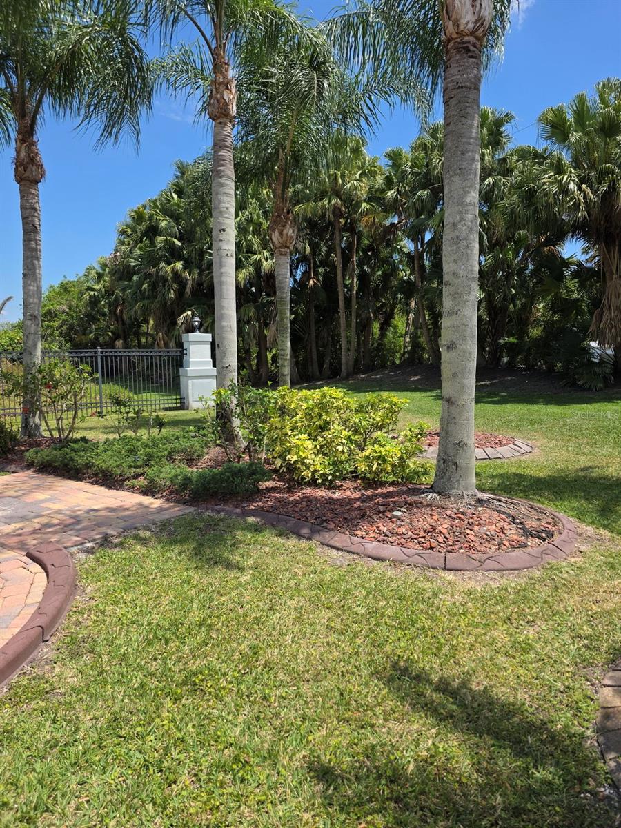 Image 8 of 17 For 502 42nd Cove 1