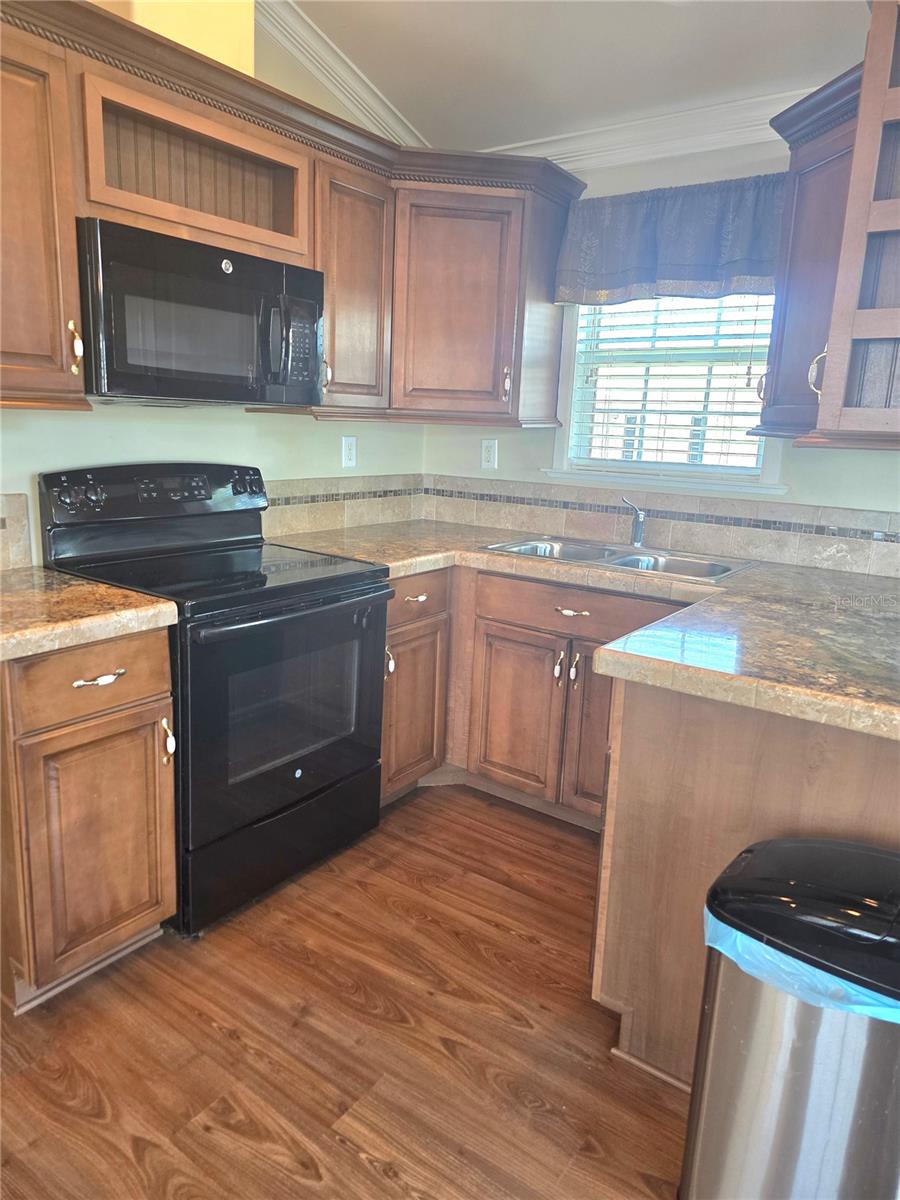 Image 4 of 19 For 14280 124th Drive