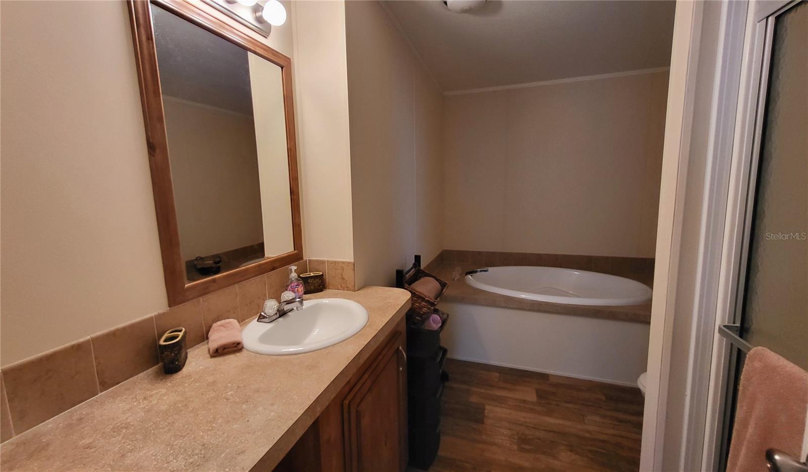 Image 21 of 37 For 1084 Arvin Lane