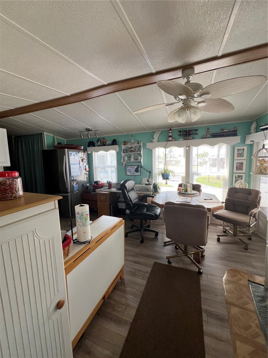 Image 5 of 15 For 6614 54th Lane