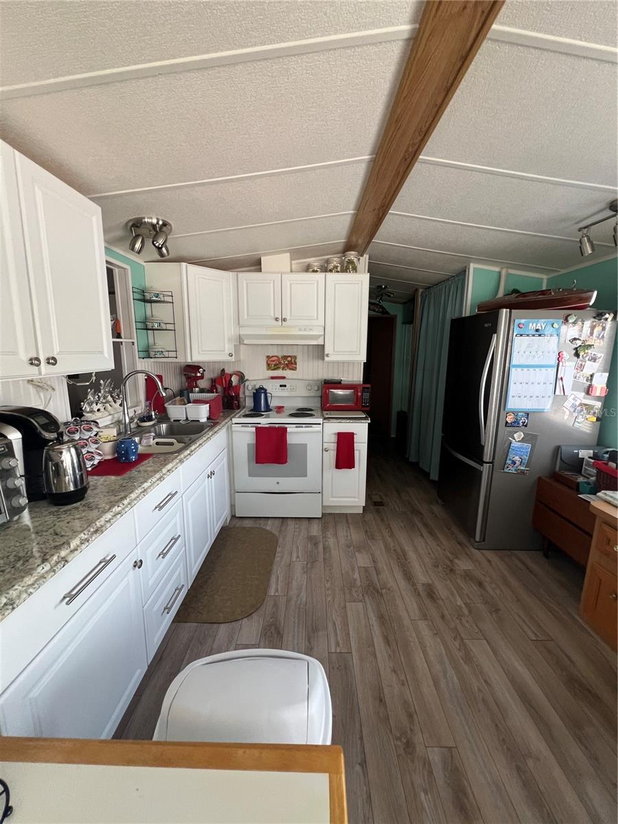 Image 6 of 15 For 6614 54th Lane