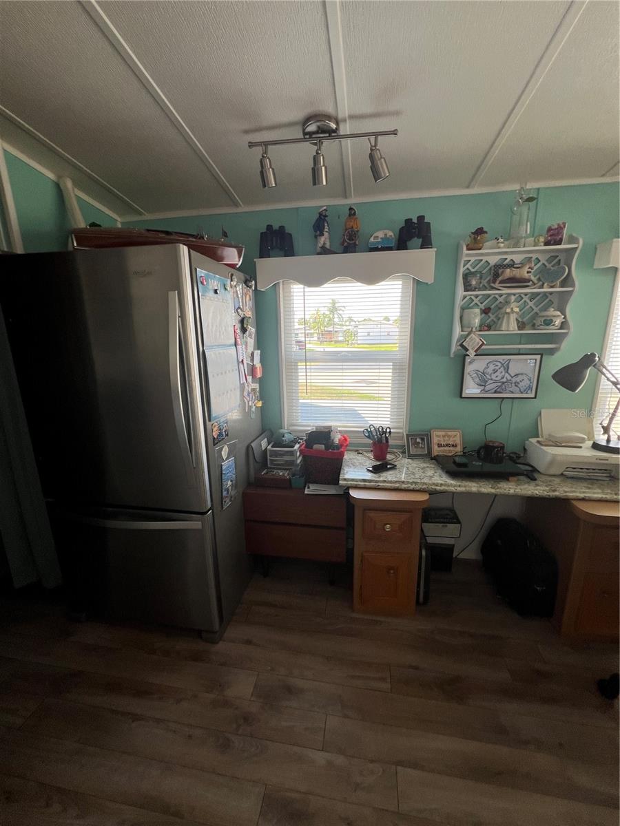 Image 8 of 15 For 6614 54th Lane