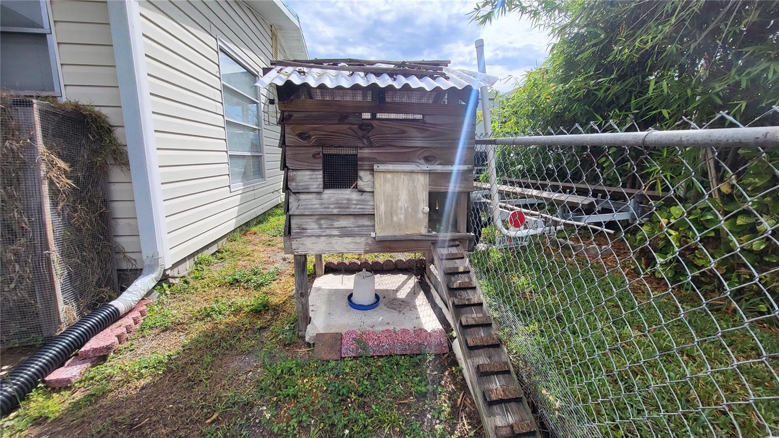 Image 15 of 30 For 1066 5th Street