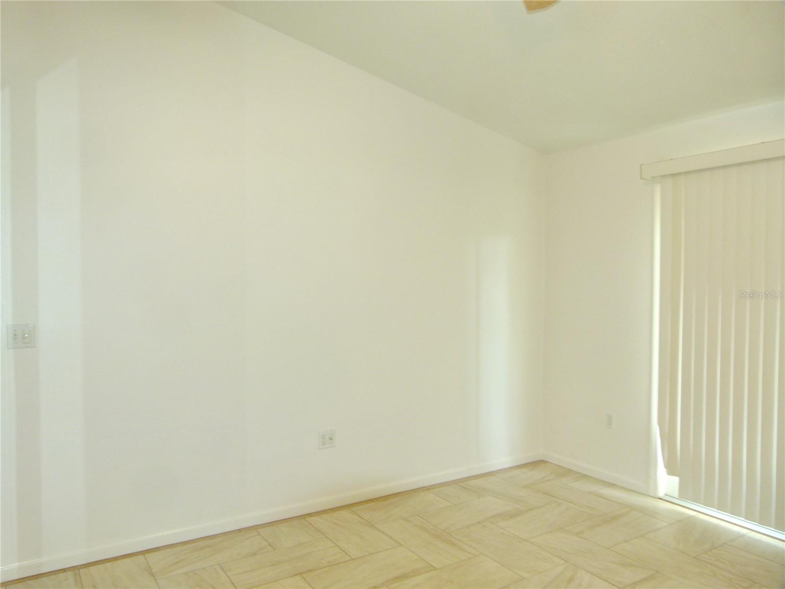 Image 19 of 27 For 5264 42nd Trace -