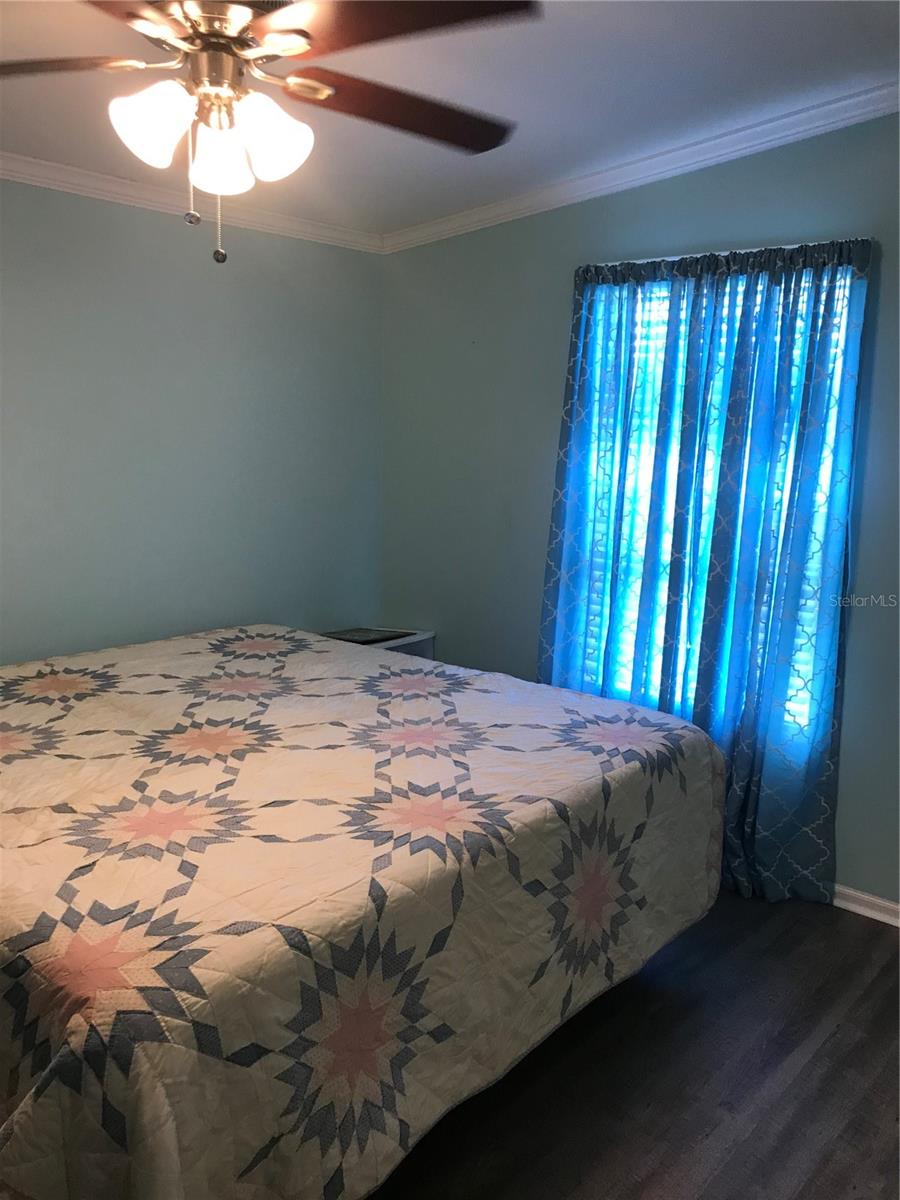 Image 15 of 23 For 1081 6th Street