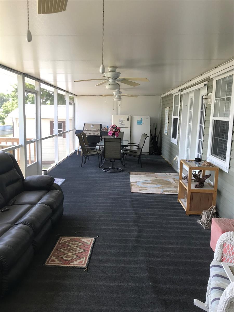 Image 17 of 23 For 1081 6th Street