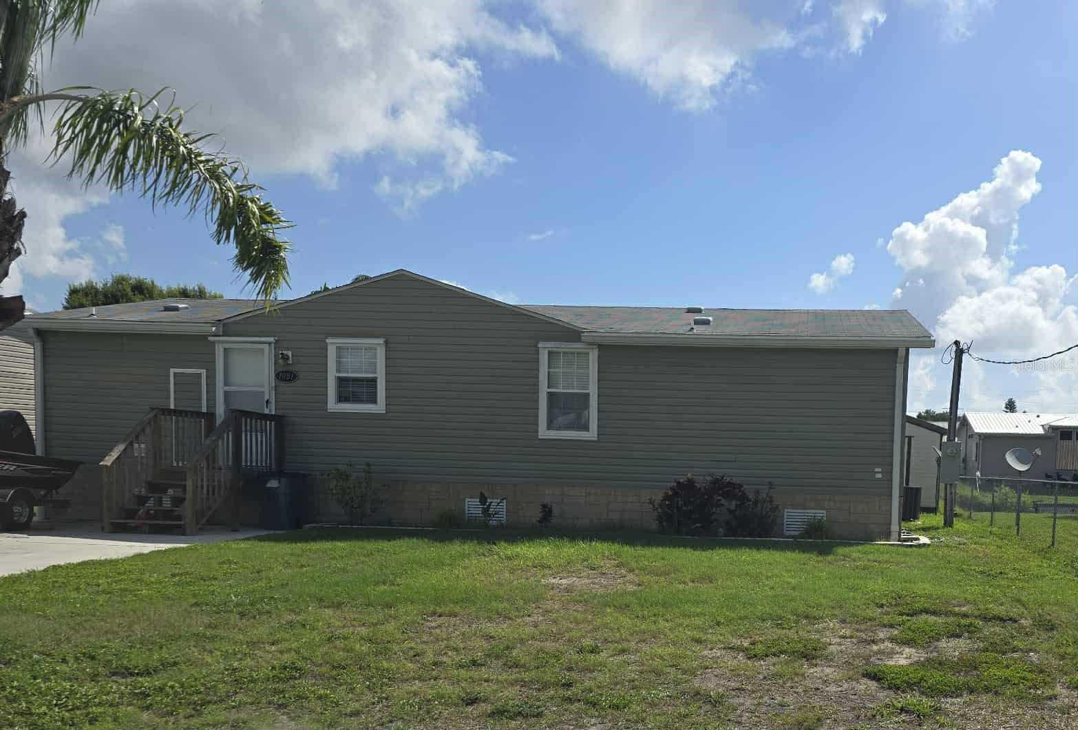 Image 2 of 23 For 1081 6th Street
