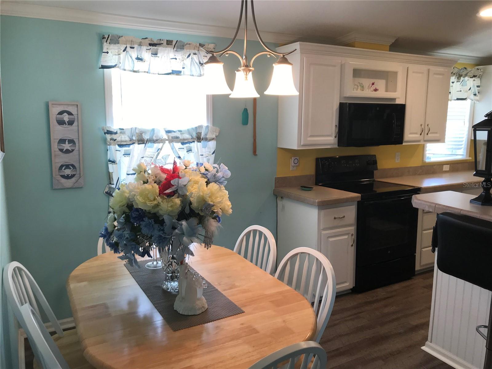 Image 6 of 23 For 1081 6th Street