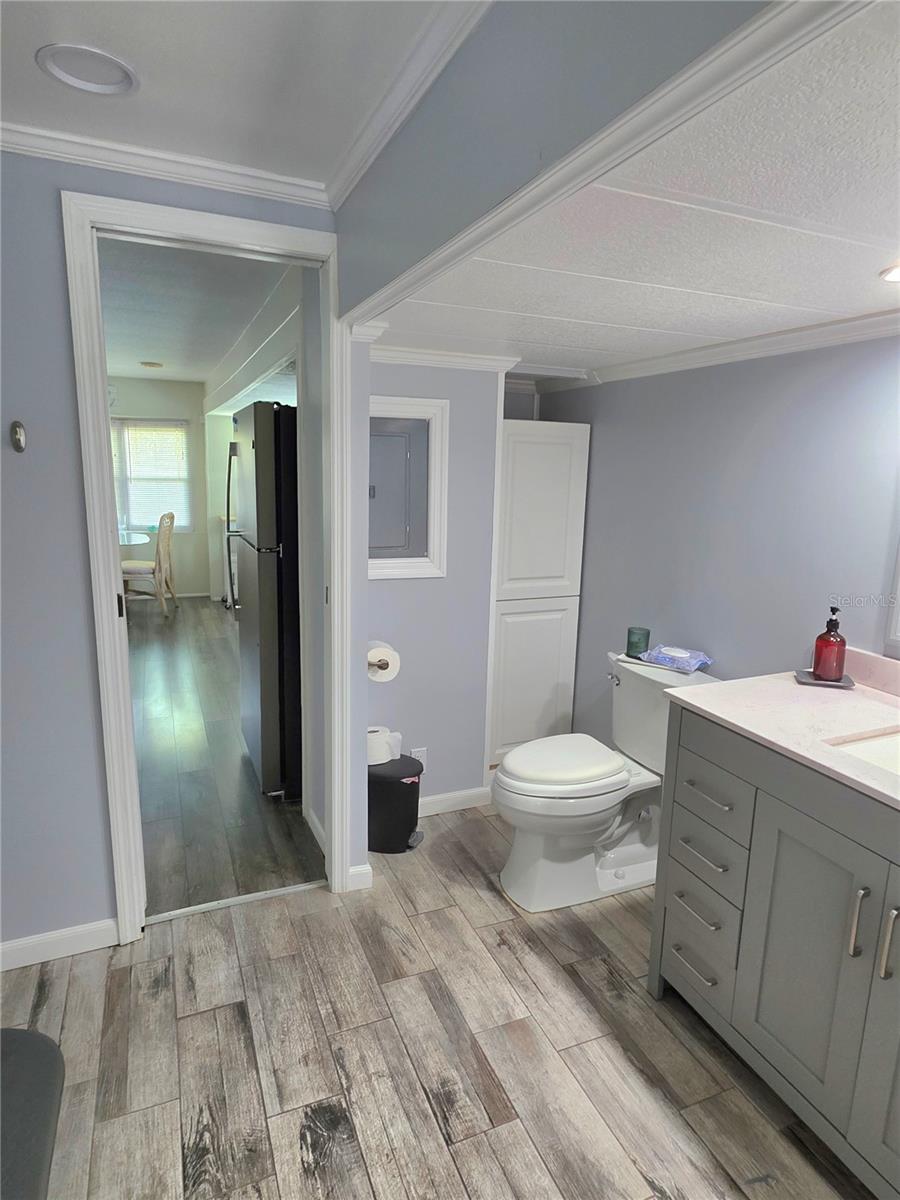 Image 10 of 25 For 12310 143rd Avenue