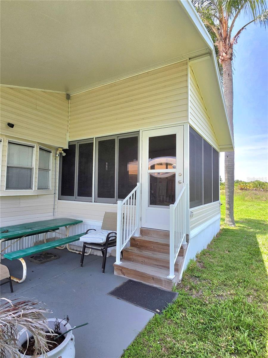 Image 17 of 25 For 12310 143rd Avenue
