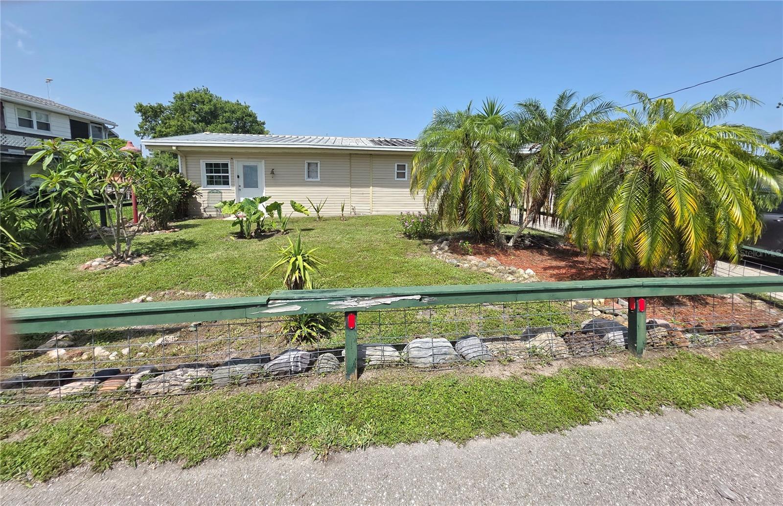 Image 3 of 42 For 1209 5th Street