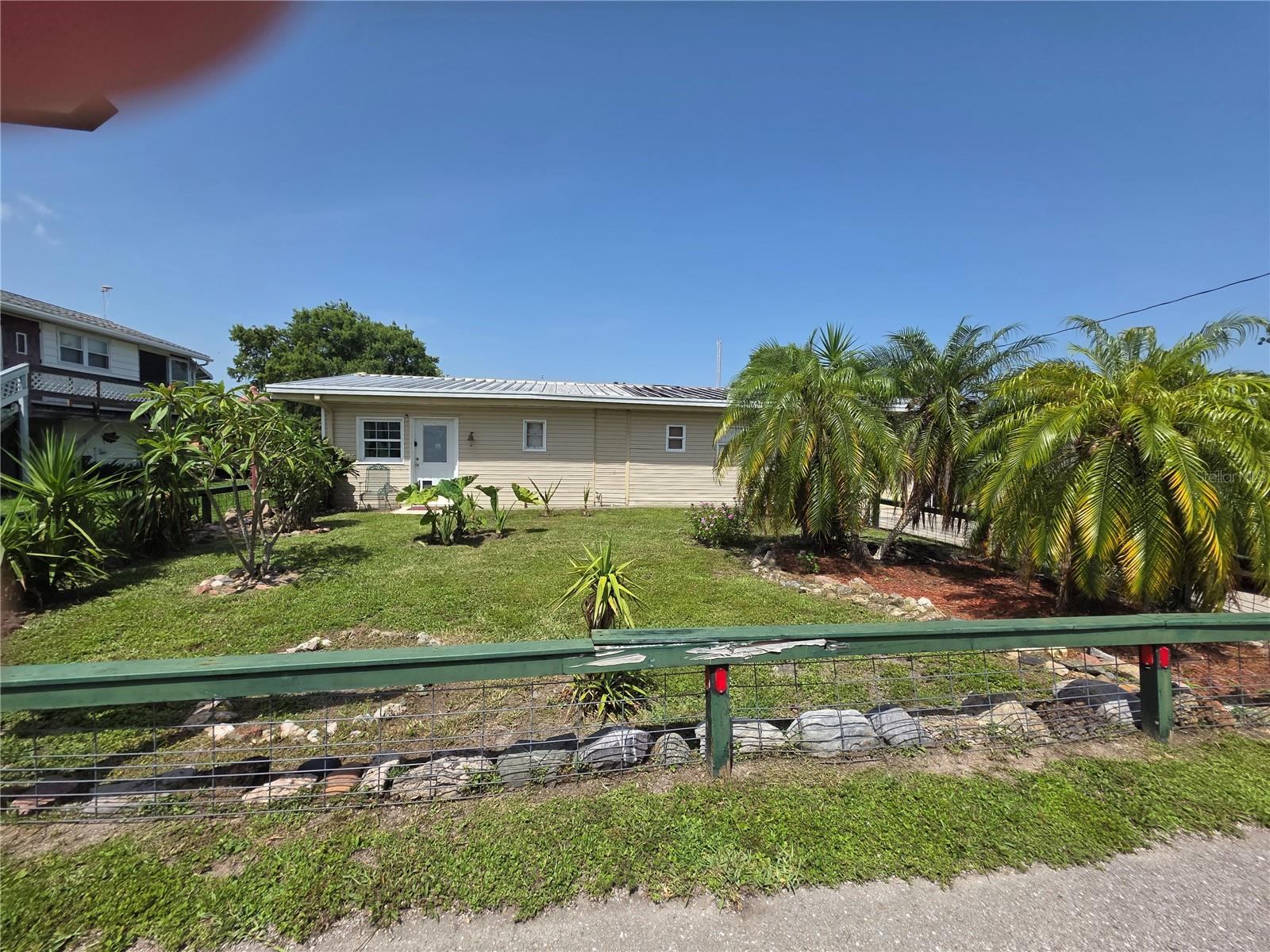 Image 4 of 42 For 1209 5th Street