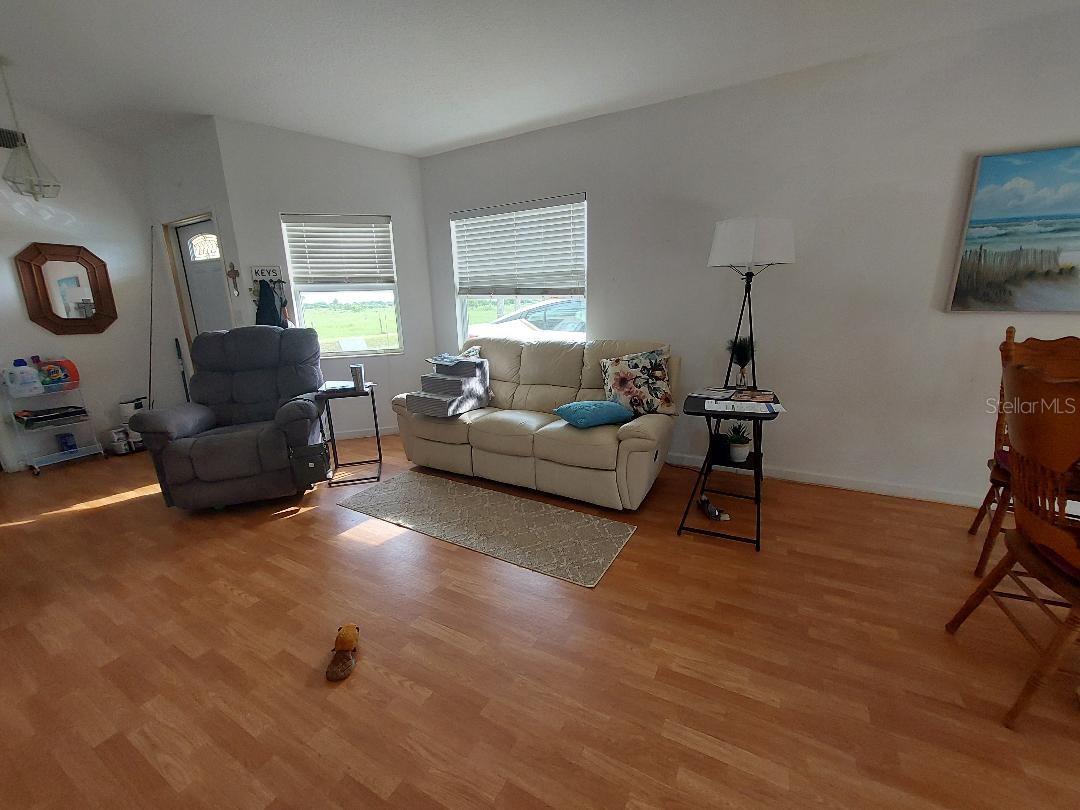 Image 9 of 20 For 1000 44th Boulevard