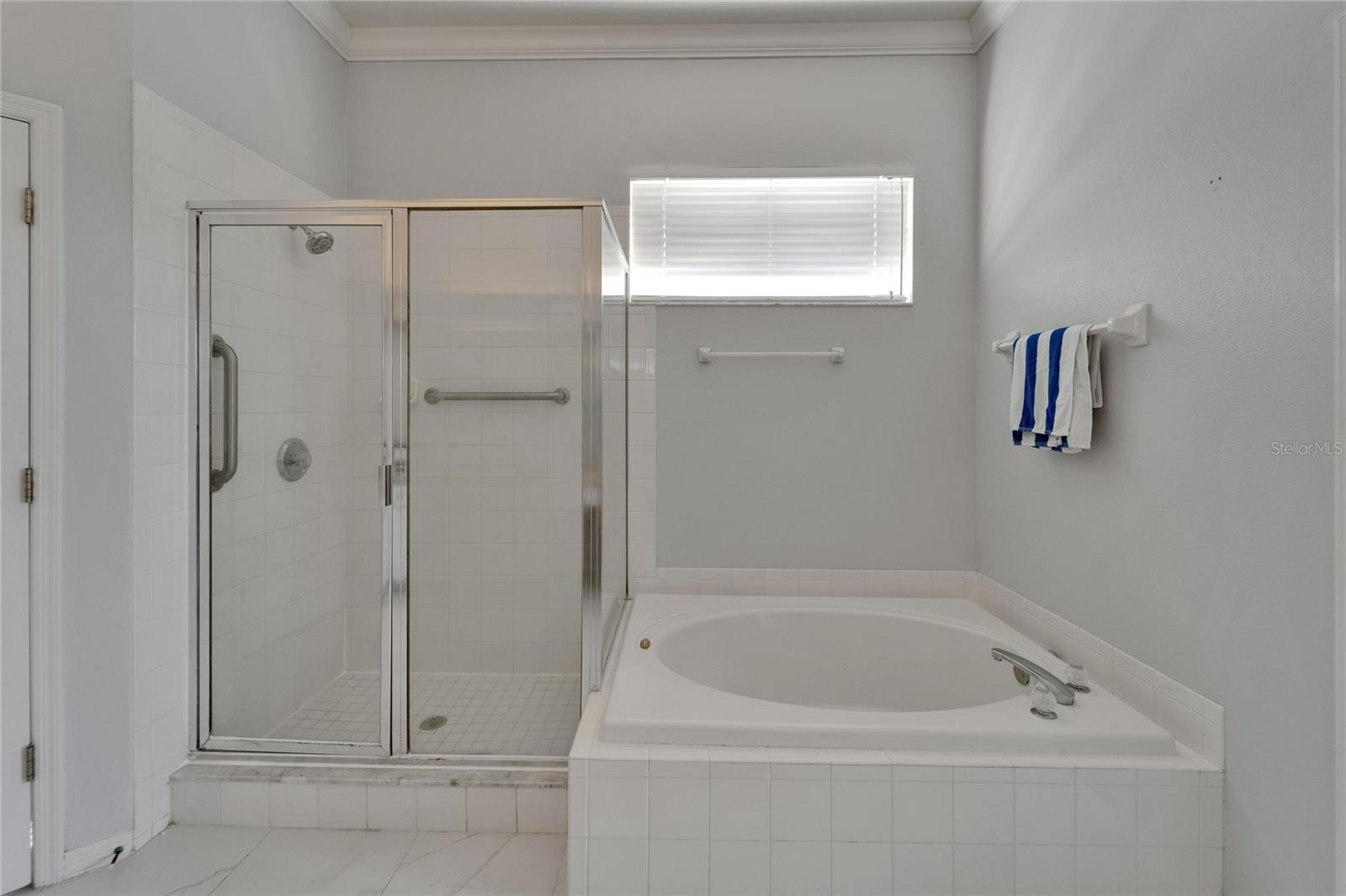 Image 23 of 35 For 8749 Ashworth Drive