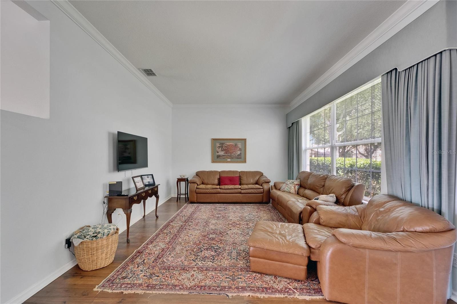 Image 7 of 35 For 8749 Ashworth Drive