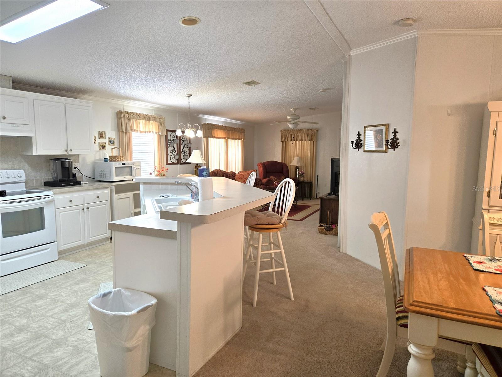 Image 18 of 46 For 2125 35th Lane