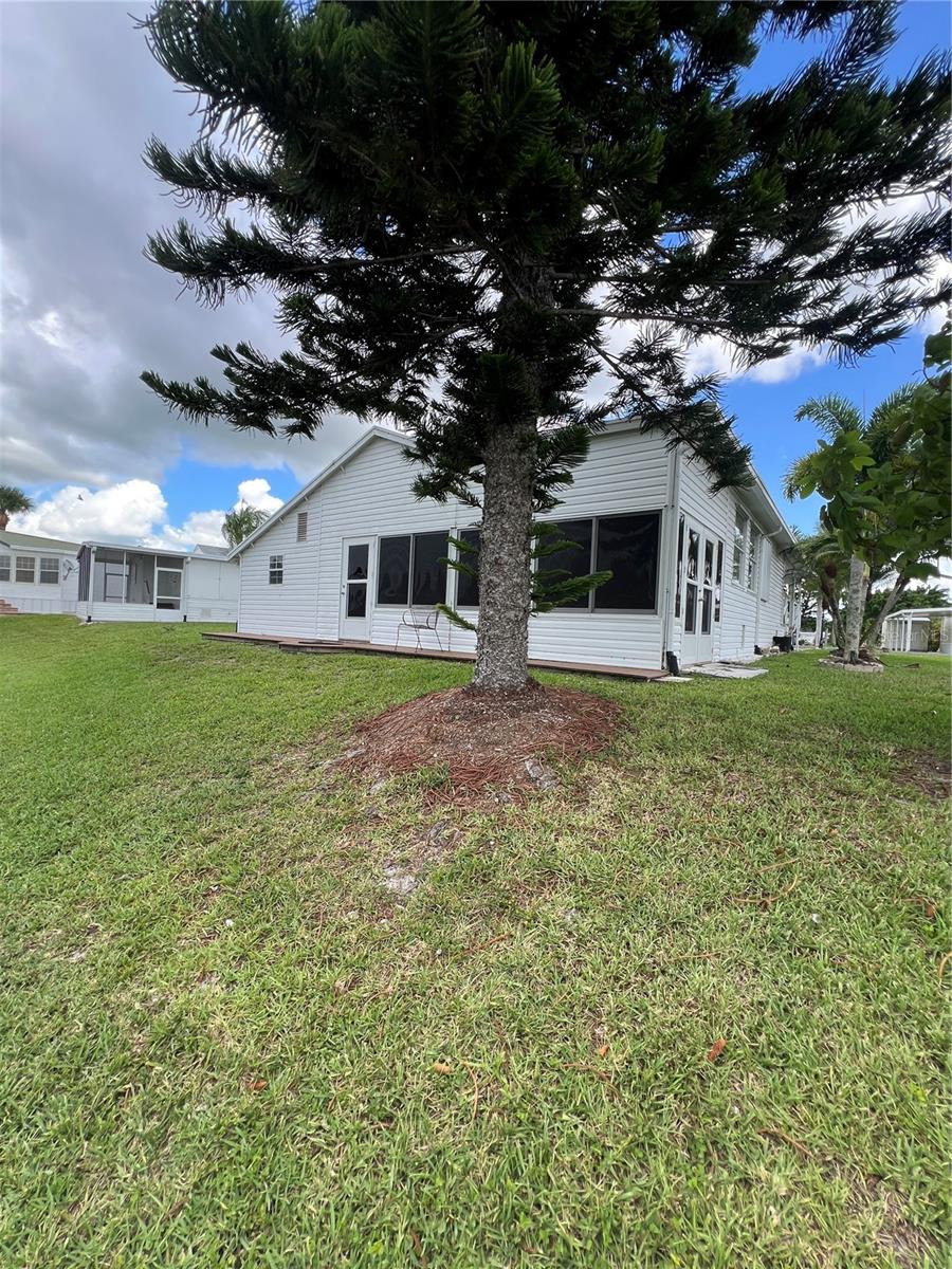 Image 9 of 44 For 13891 126th Terrace