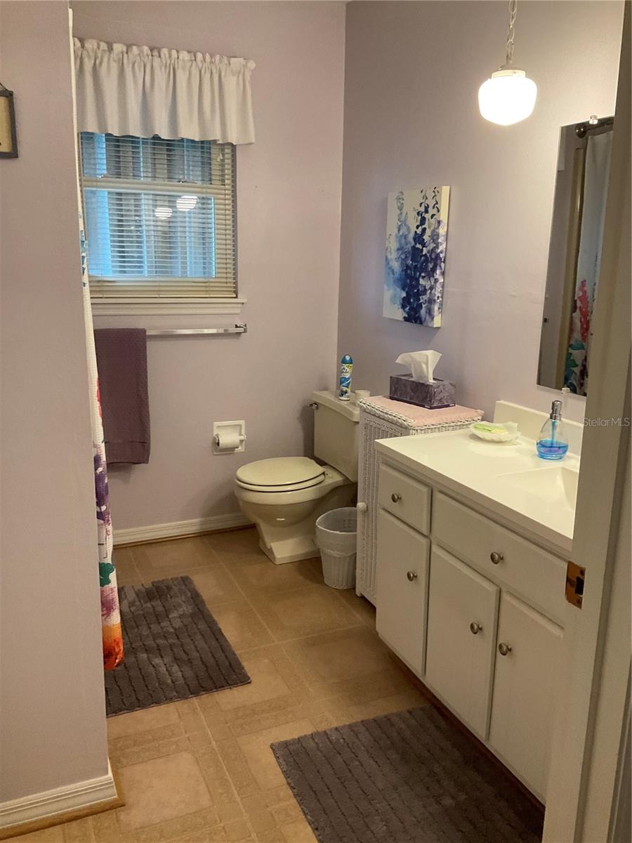 Image 17 of 42 For 2438 32nd Street