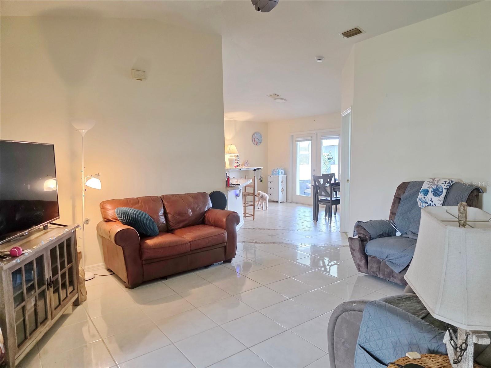 Image 17 of 42 For 617 26th Drive 2