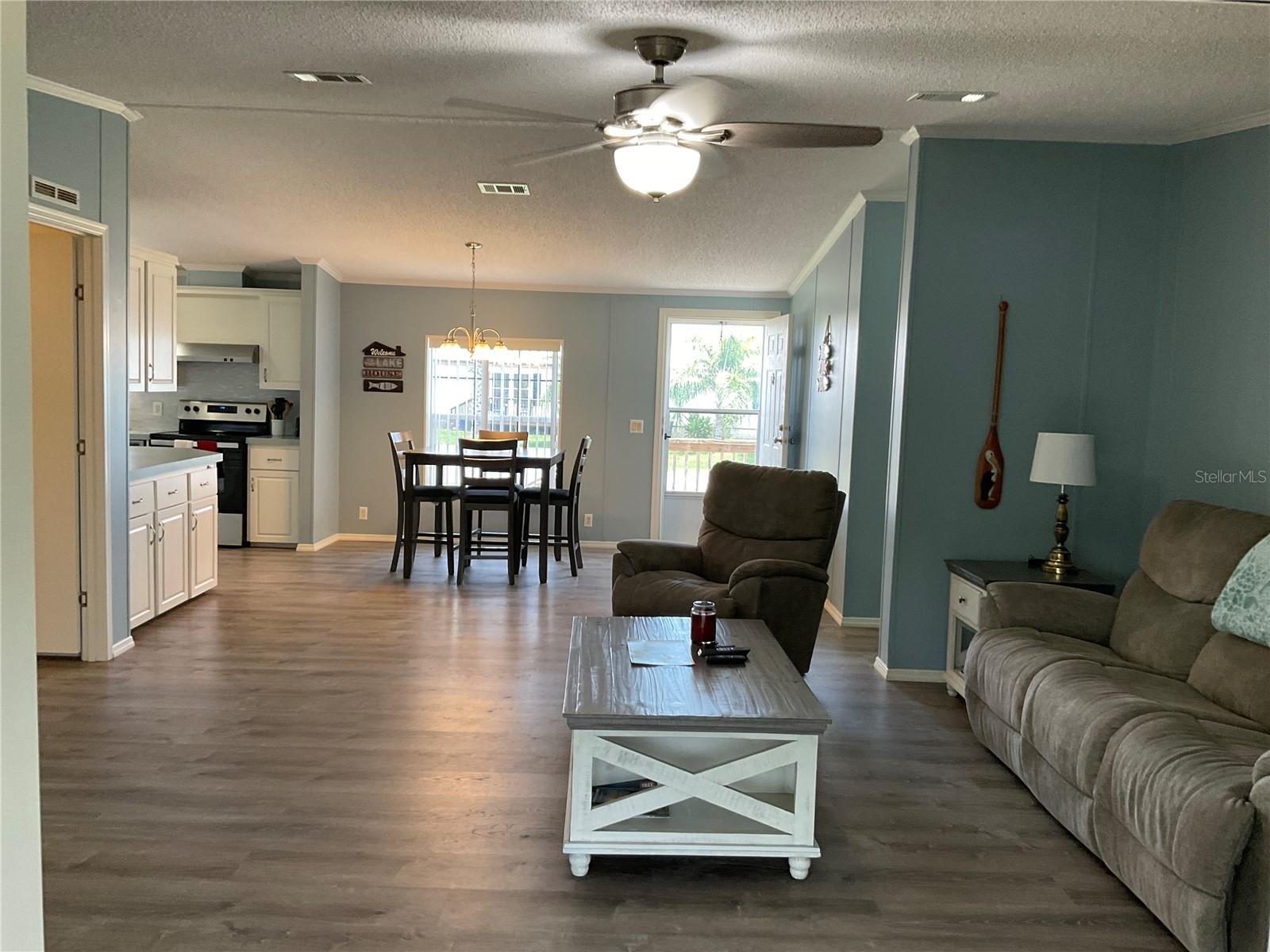 Image 24 of 61 For 2128 32nd Street