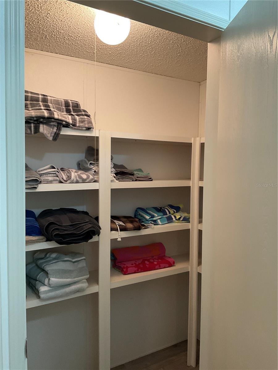 Image 29 of 61 For 2128 32nd Street