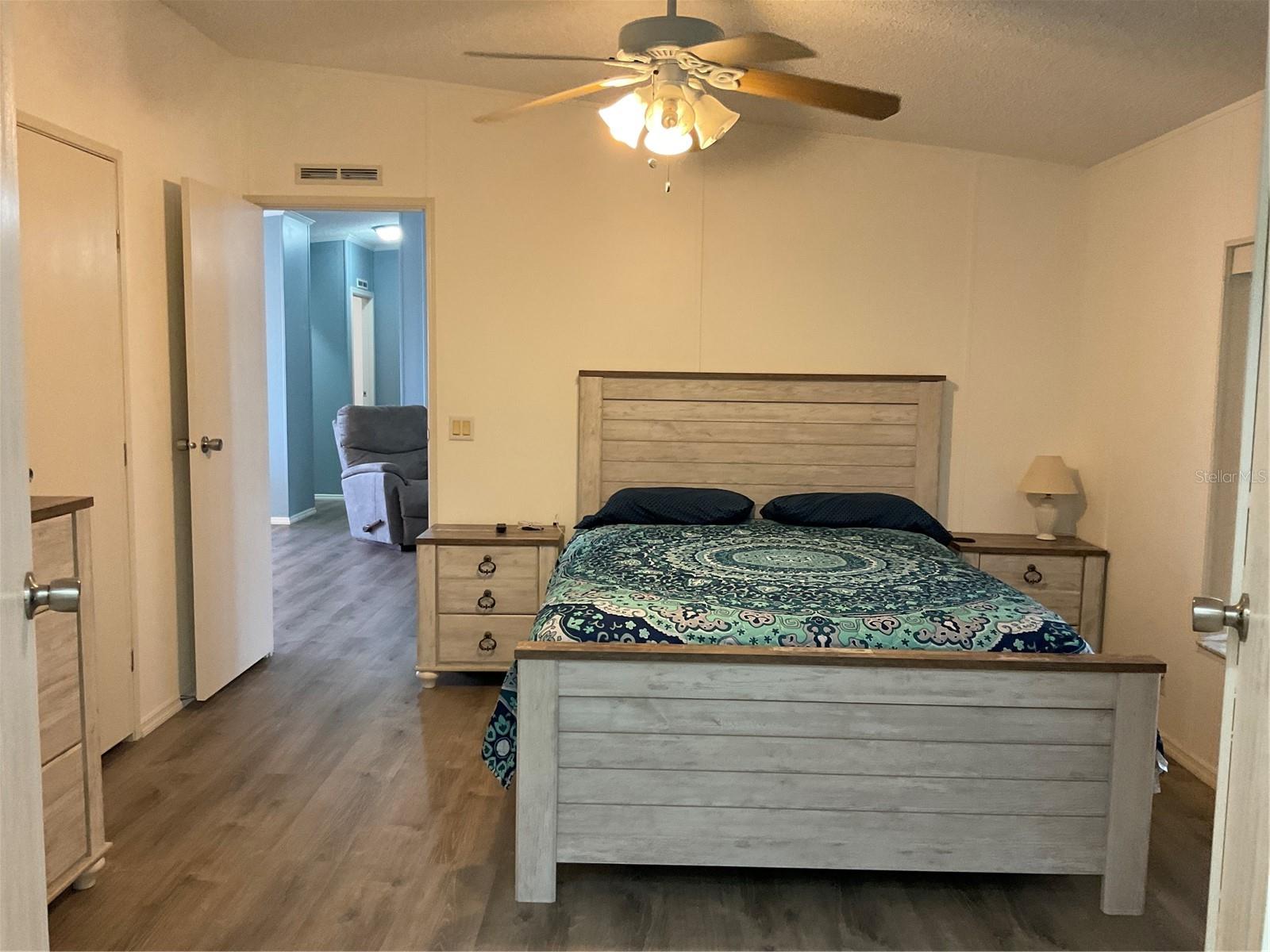 Image 32 of 61 For 2128 32nd Street