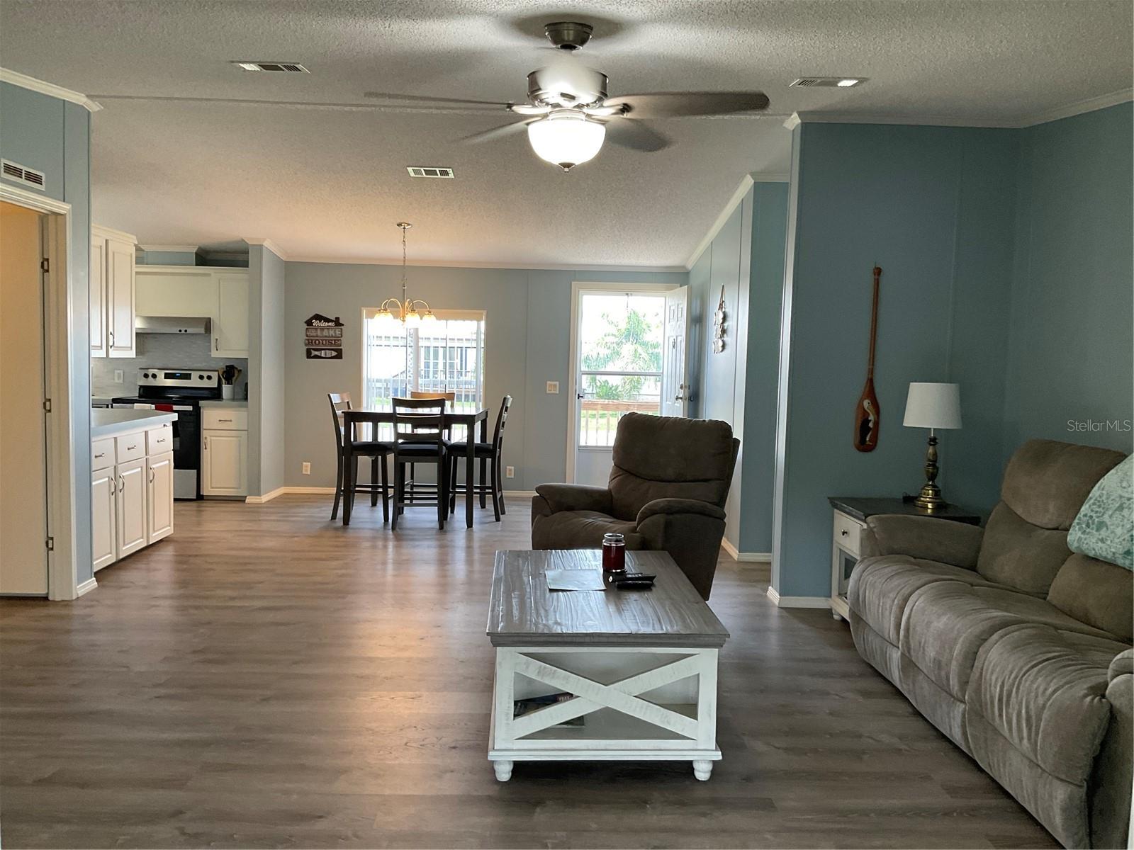 Image 35 of 61 For 2128 32nd Street