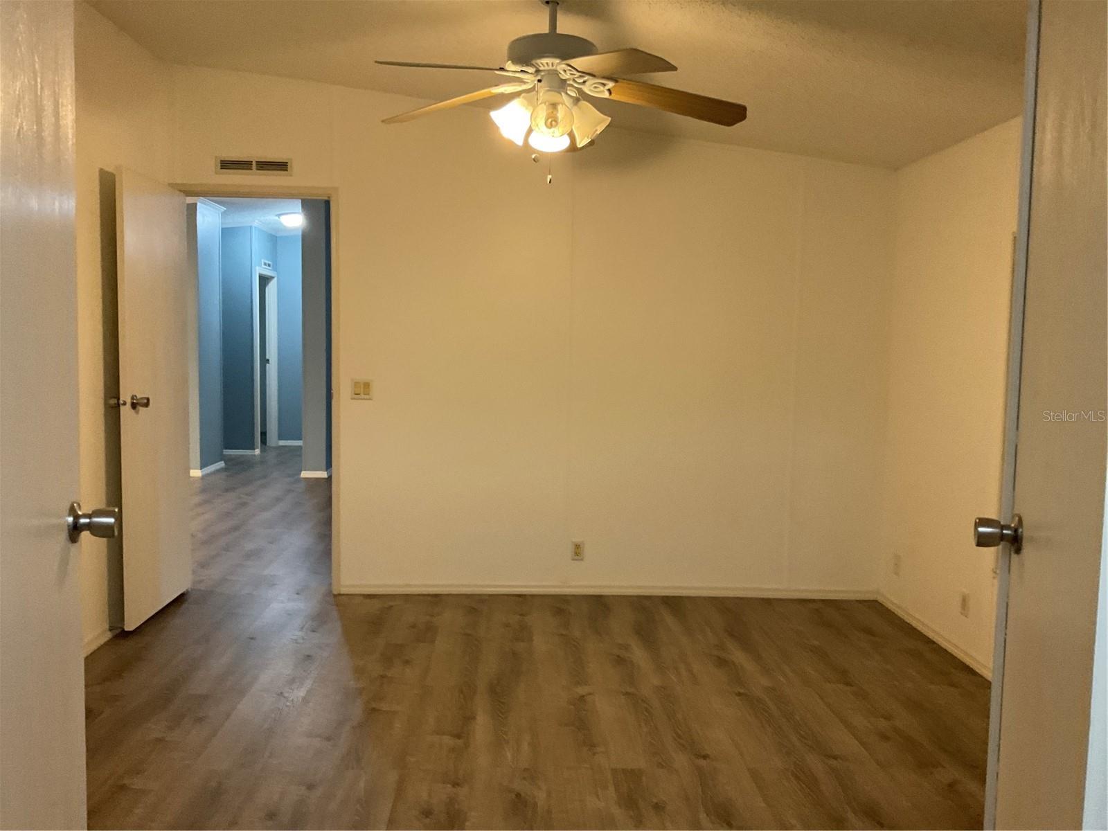 Image 53 of 61 For 2128 32nd Street