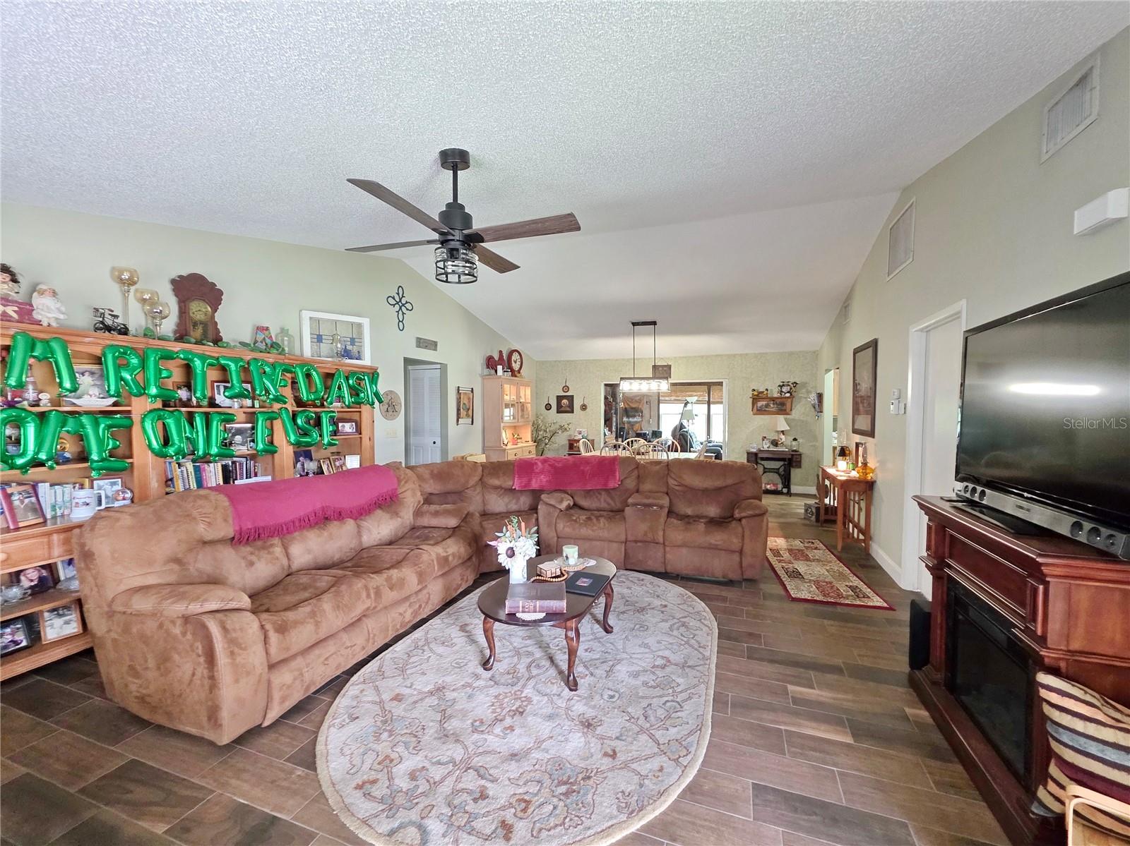 Image 19 of 52 For 3701 25th Street