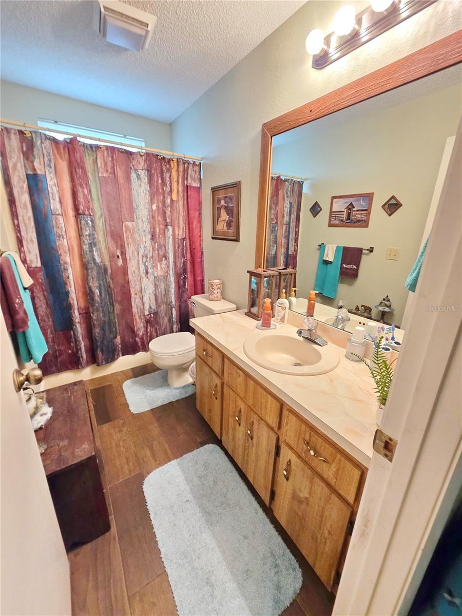 Image 41 of 52 For 3701 25th Street