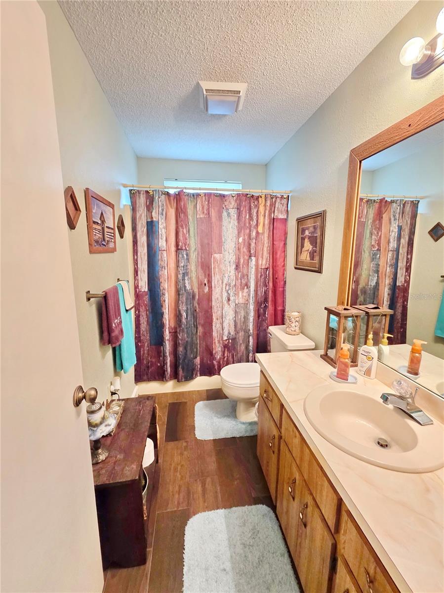 Image 42 of 52 For 3701 25th Street