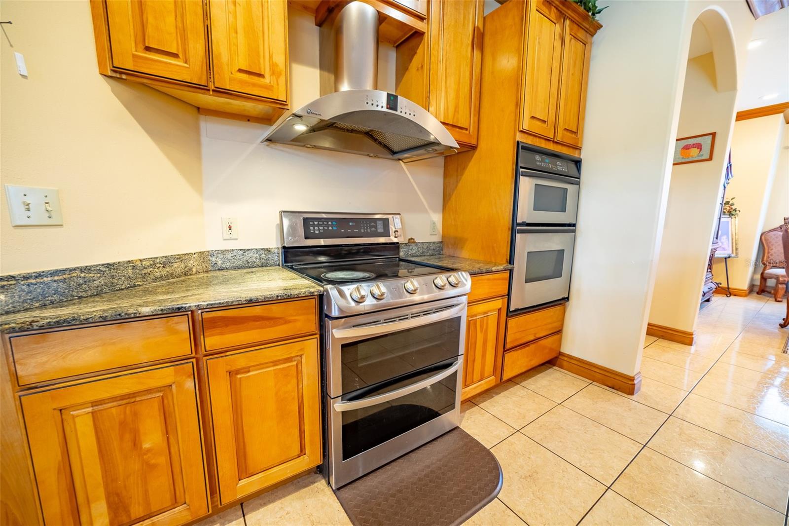 Image 20 of 41 For 2085 4th Street