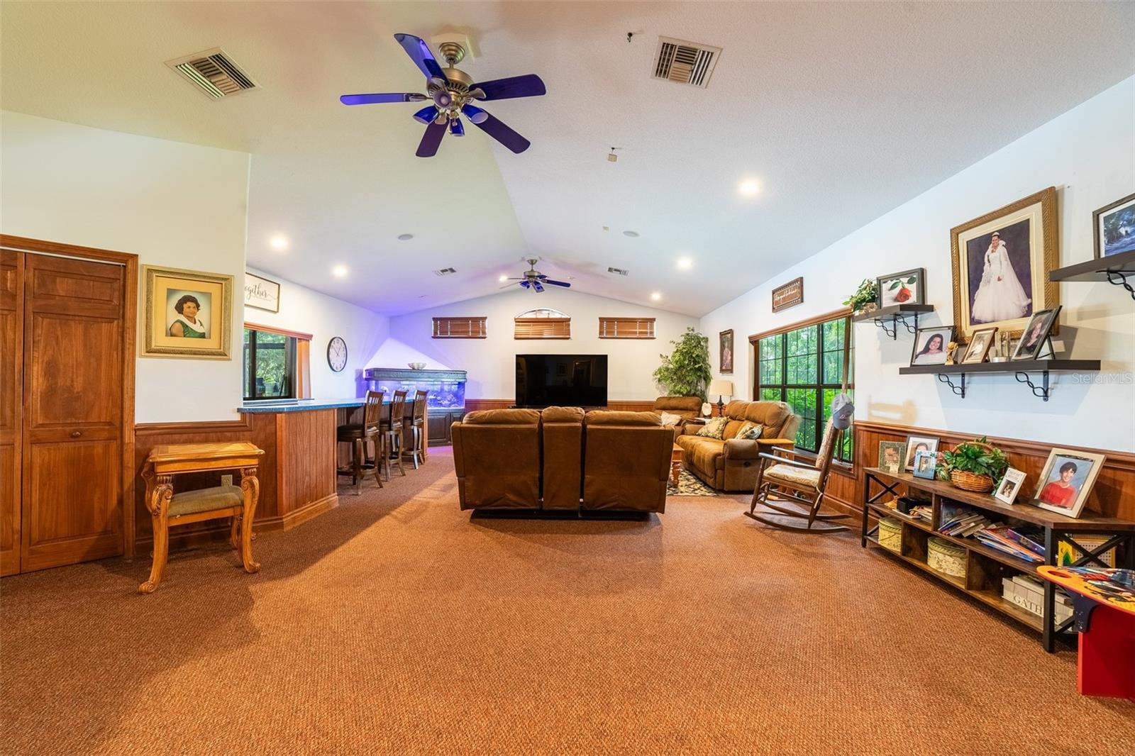Image 25 of 41 For 2085 4th Street