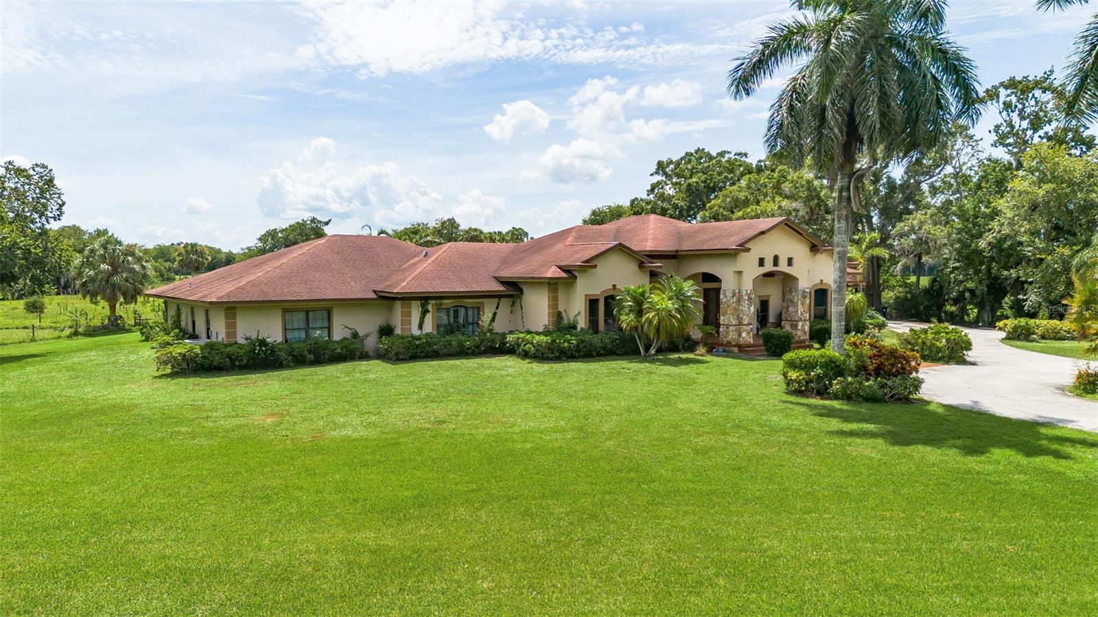 Image 3 of 41 For 2085 4th Street