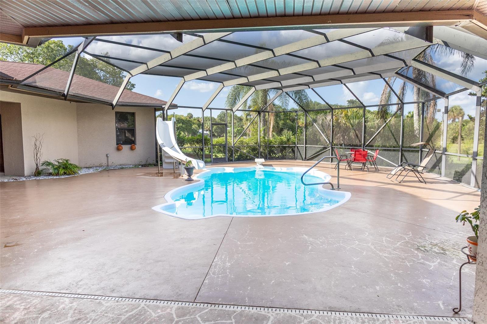 Image 62 of 72 For 2085 4th Street