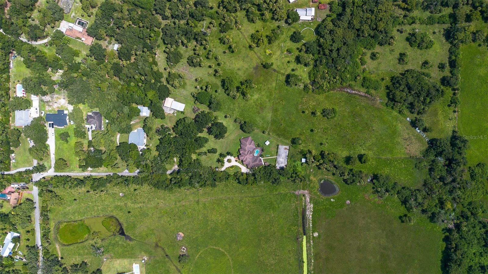 Image 9 of 41 For 2085 4th Street