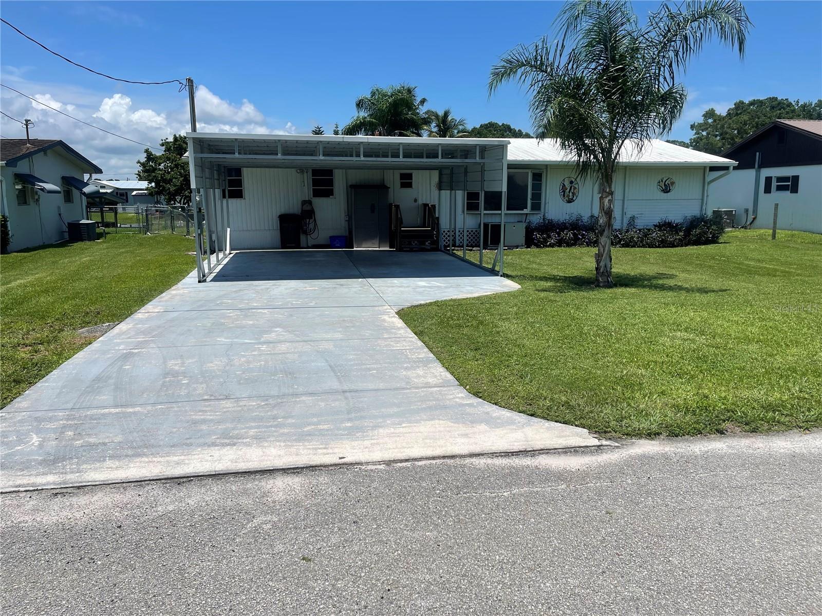 Image 2 of 40 For 3009 23rd Street Se