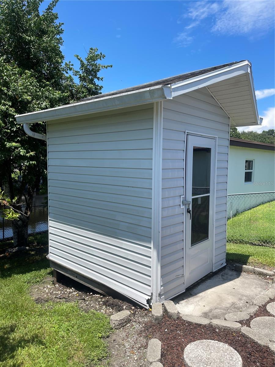 Image 36 of 40 For 3009 23rd Street Se