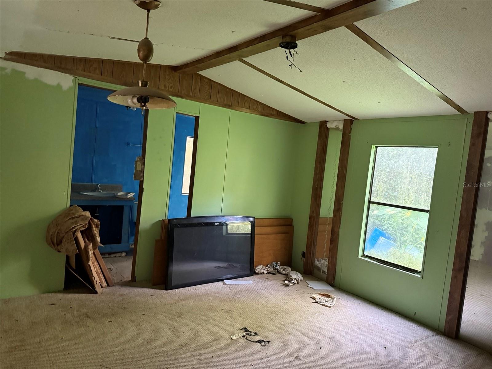 Listing photo id 2 for 9339 Tin Pan Alley