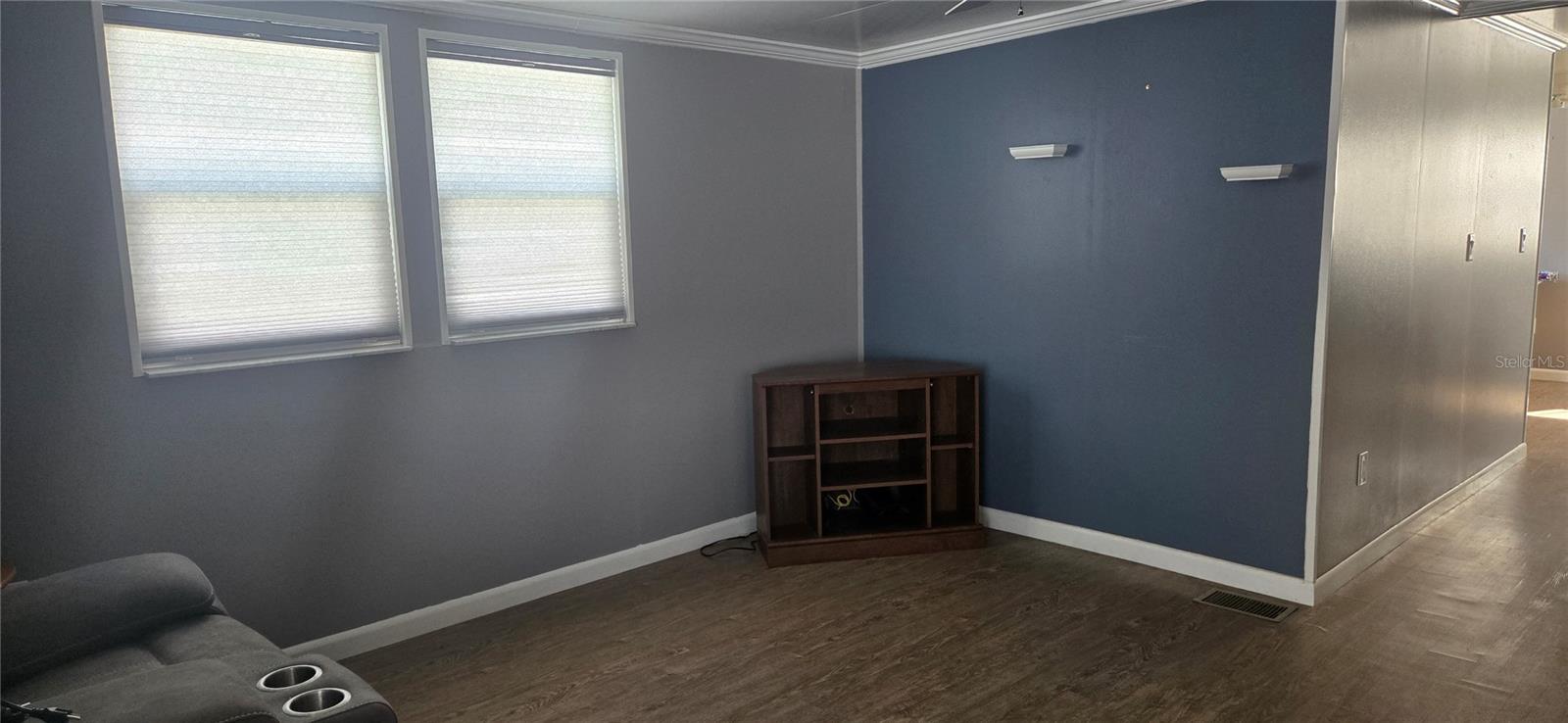 Image 10 of 17 For 6475 51st Street