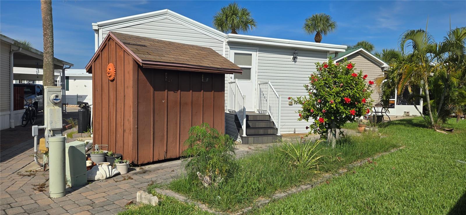 Image 5 of 17 For 6475 51st Street