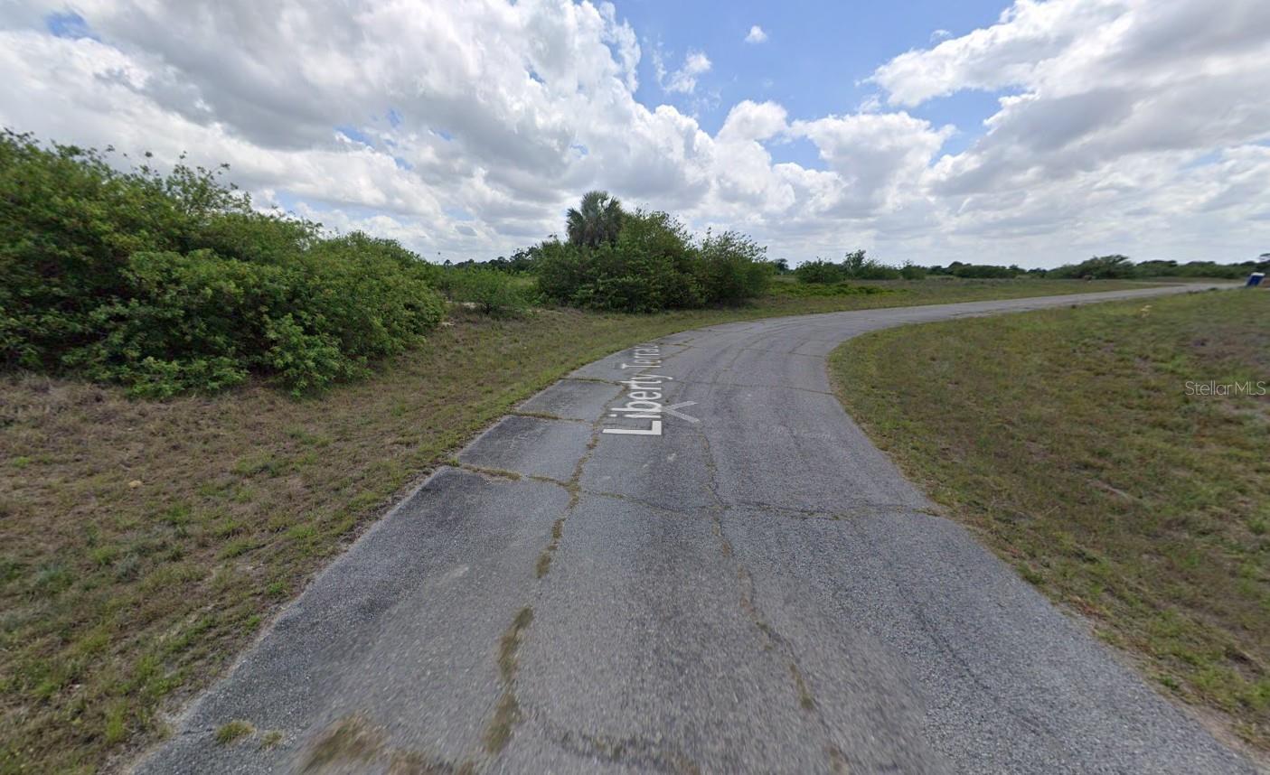 Image 7 of 8 For 113 Liberty Terrace