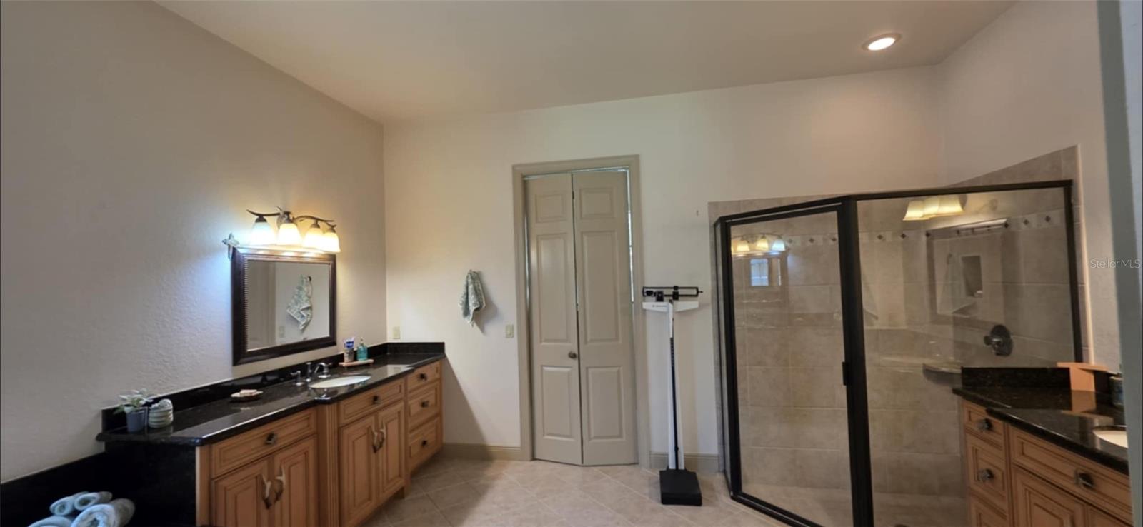 Image 12 of 31 For 8991 Springhaven Avenue