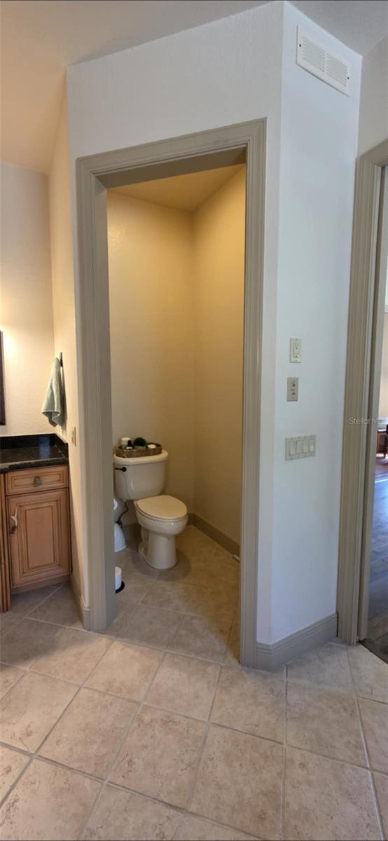 Image 14 of 31 For 8991 Springhaven Avenue