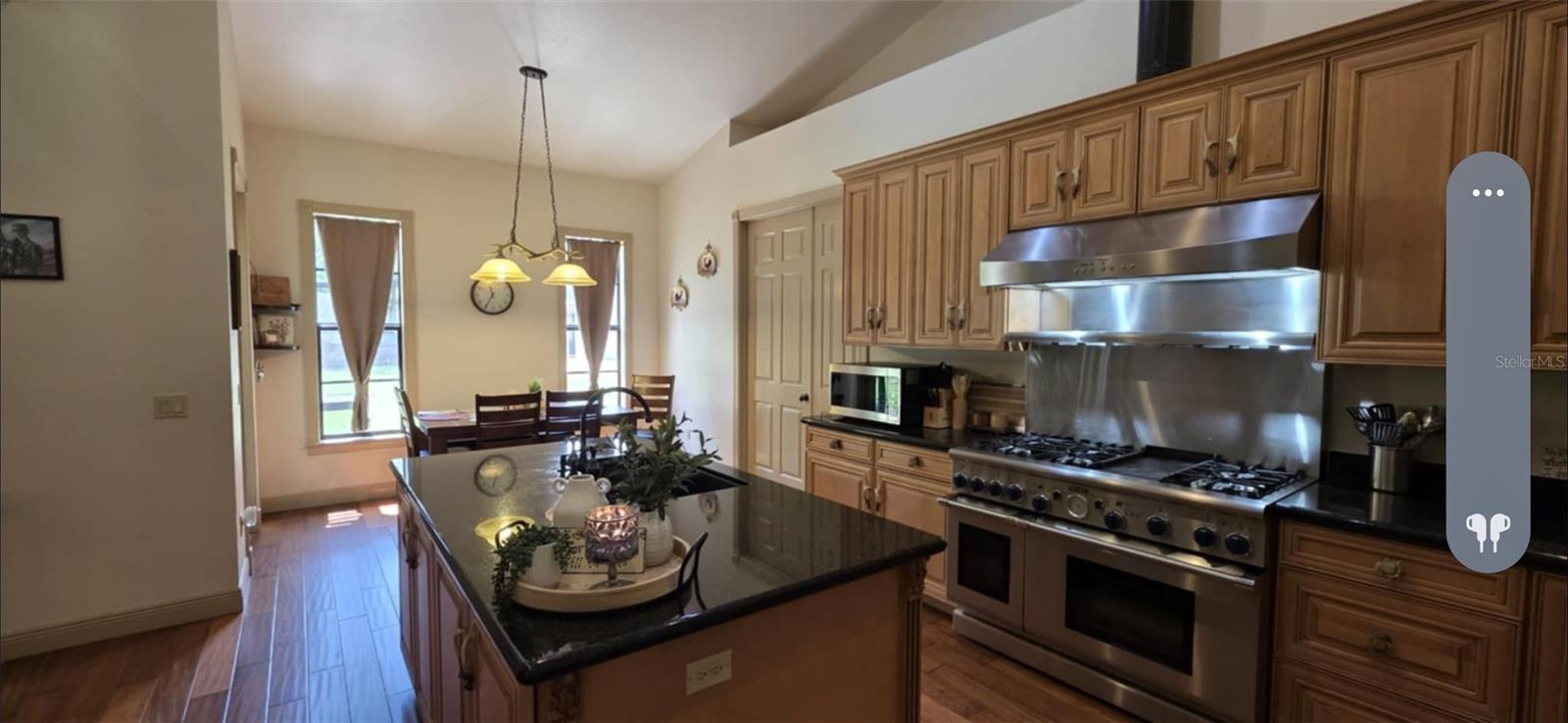 Image 9 of 31 For 8991 Springhaven Avenue
