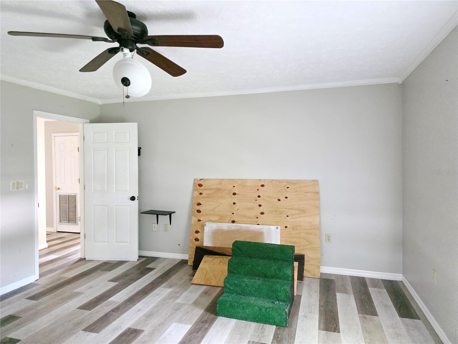 Image 15 of 23 For 2934 35th Avenue
